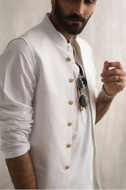 Picture of White Linen Waistcoat