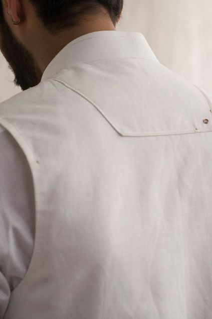 Picture of White Linen Waistcoat