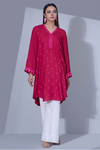 Picture of Red Embroidered Kurta