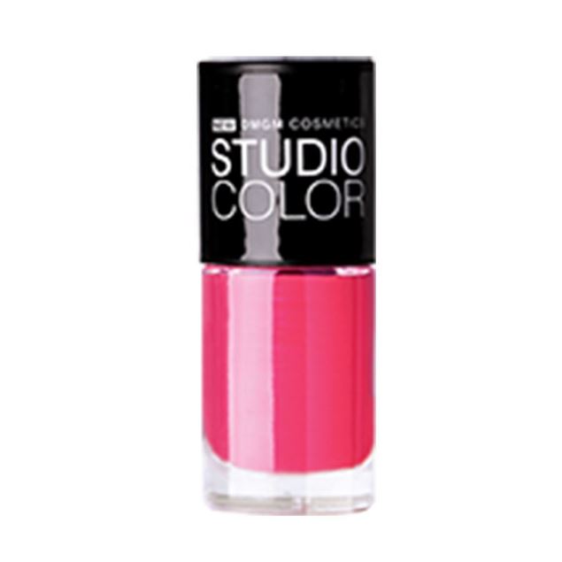 Picture of Studio Color Nail Color in Emirates Hills
