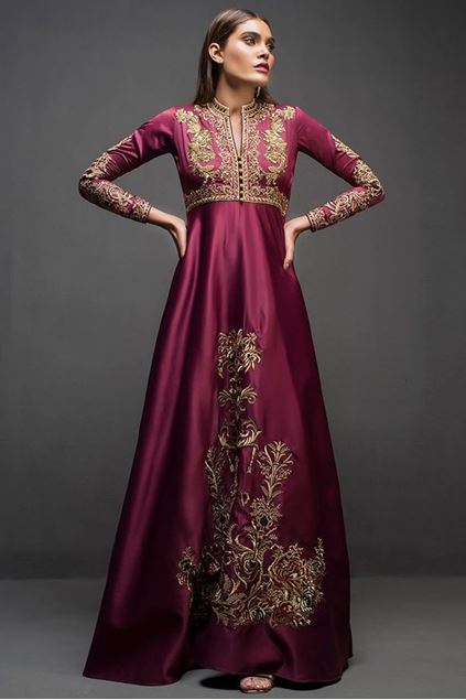 Picture of Maroon Gown