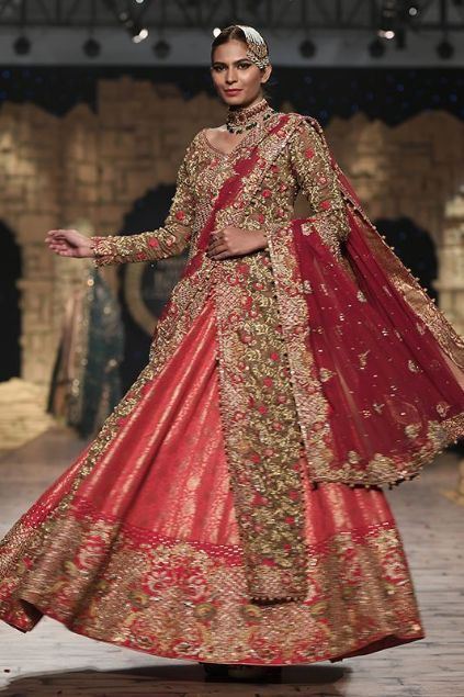 Sadaf Amir - Red Bridal Raw Silk Saree by Sadaf Amir